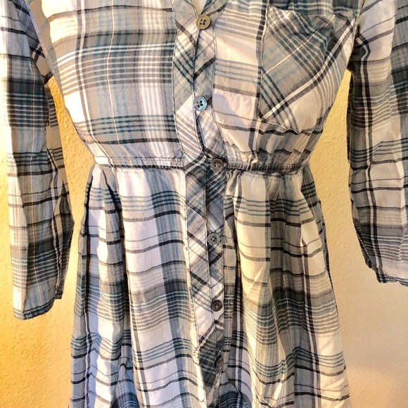 Decree plaid button tunic size medium - Picture 2 of 4
